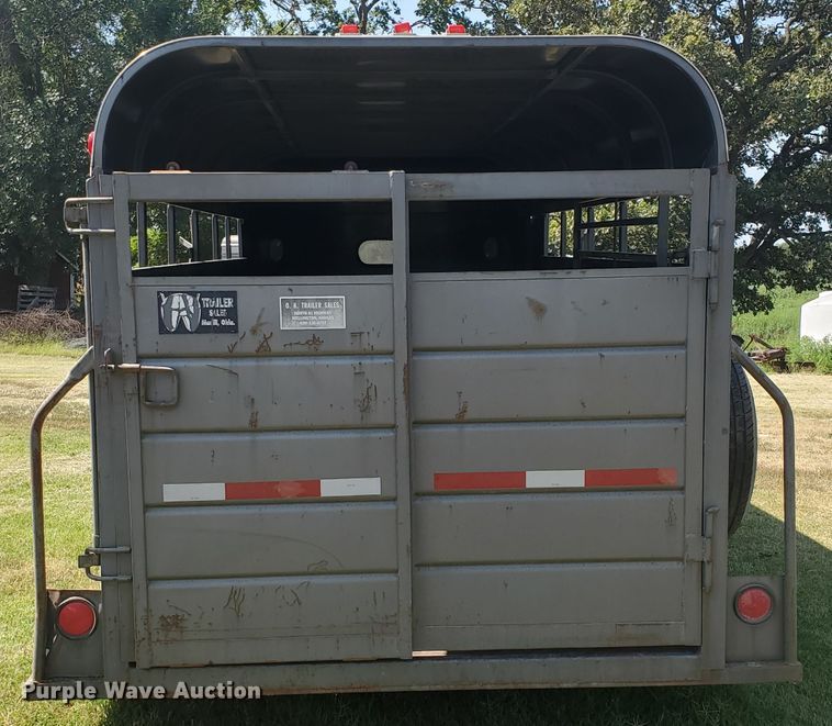 image for item JM9632 2002 WW  livestock trailer