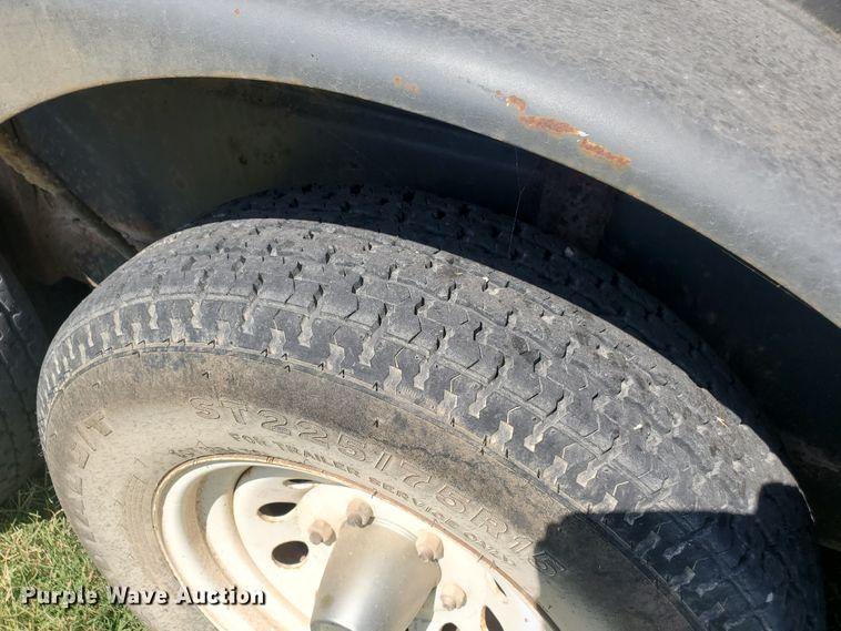 image for item JM9632 2002 WW  livestock trailer