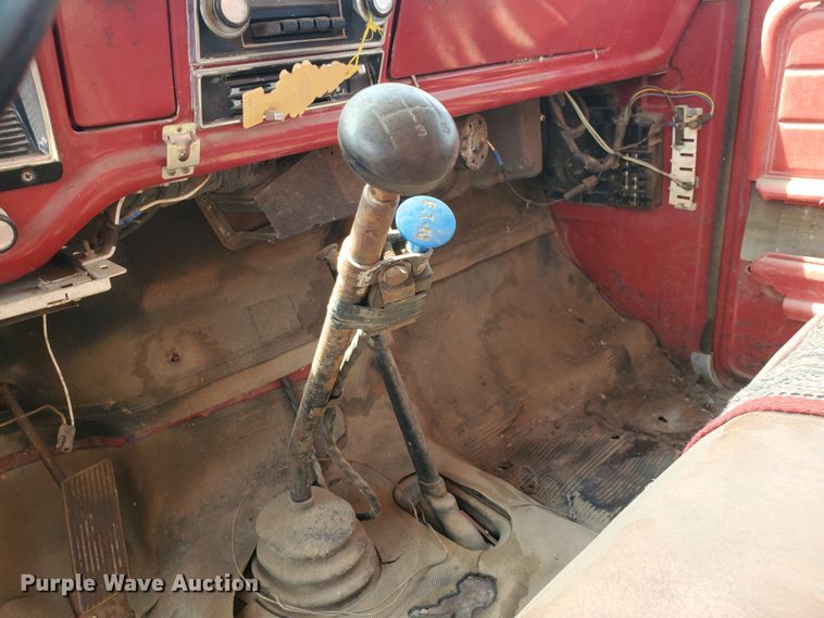 image for item JM9691 1976 Ford F700  grain truck