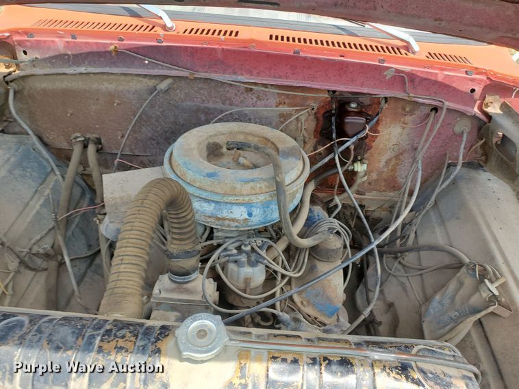 image for item JM9691 1976 Ford F700  grain truck