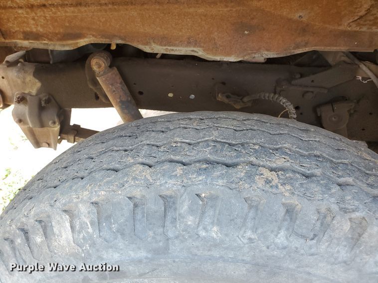 image for item JM9691 1976 Ford F700  grain truck