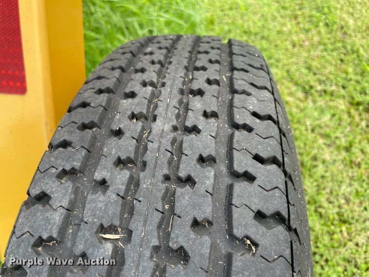 image for item KK9595 Vermeer VR1022  hay rake