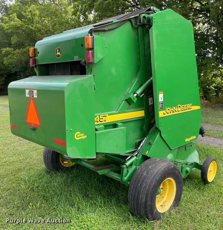 image for item KK9596 2005 John Deere 457  round baler