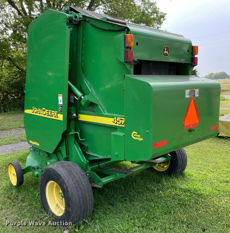 image for item KK9596 2005 John Deere 457  round baler