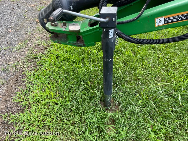 image for item KK9596 2005 John Deere 457  round baler