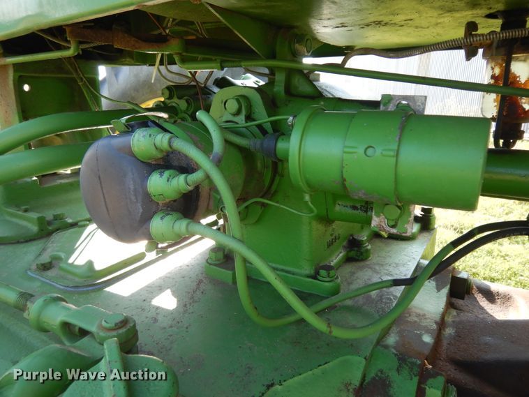 image for item KU9533 1953 John Deere 70  tractor