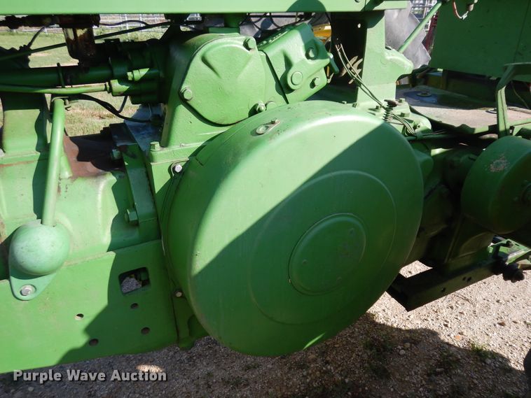 image for item KU9533 1953 John Deere 70  tractor