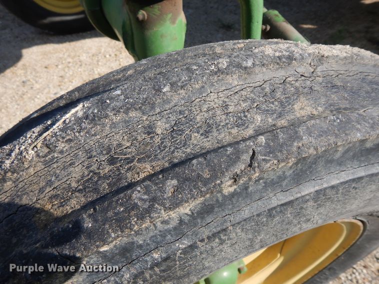 image for item KU9533 1953 John Deere 70  tractor