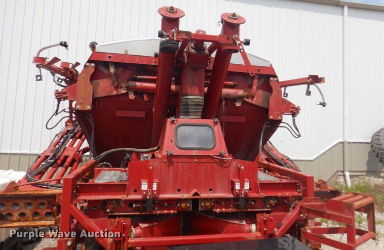image for item KW9948 Case IH 810  dry fertilizer spreader bed