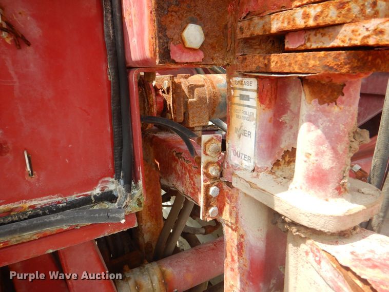 image for item KW9948 Case IH 810  dry fertilizer spreader bed