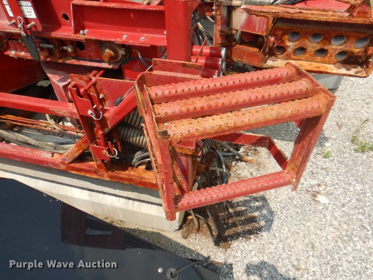 image for item KW9948 Case IH 810  dry fertilizer spreader bed