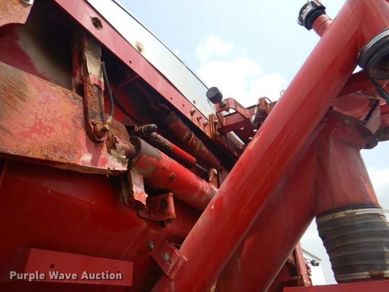 image for item KW9948 Case IH 810  dry fertilizer spreader bed