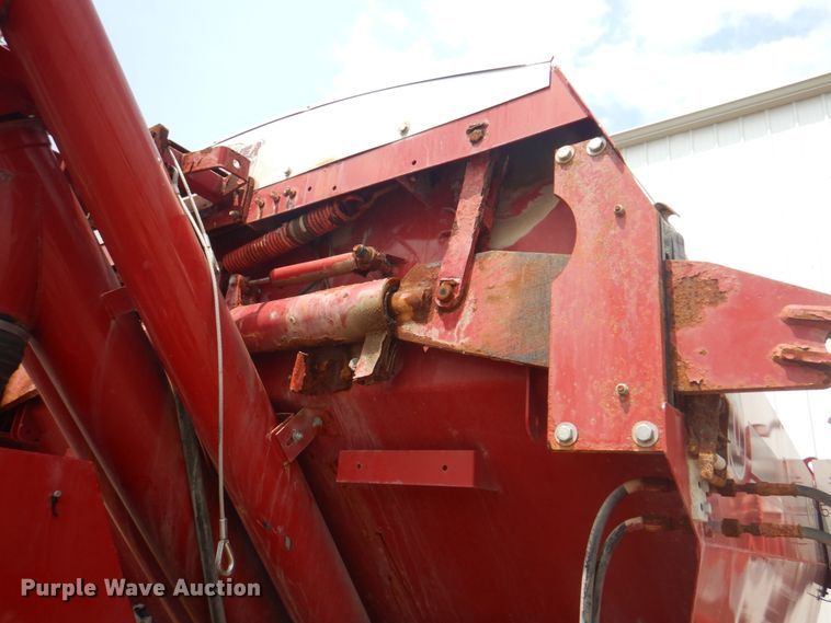 image for item KW9948 Case IH 810  dry fertilizer spreader bed