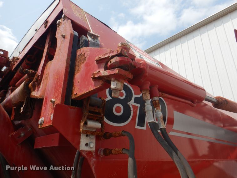 image for item KW9948 Case IH 810  dry fertilizer spreader bed