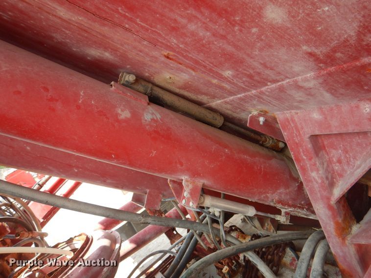 image for item KW9948 Case IH 810  dry fertilizer spreader bed