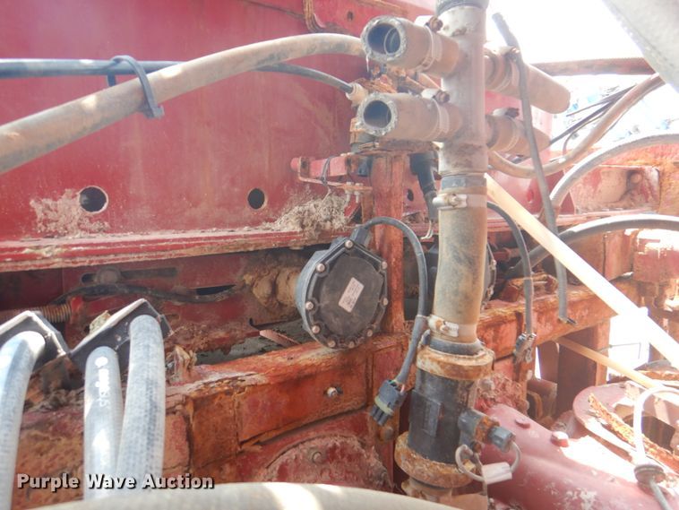 image for item KW9948 Case IH 810  dry fertilizer spreader bed