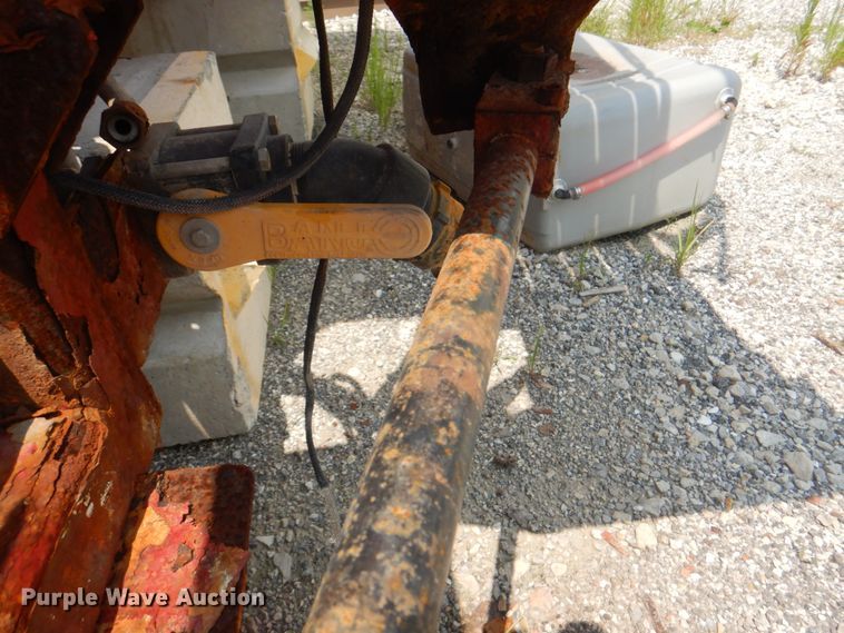 image for item KW9948 Case IH 810  dry fertilizer spreader bed