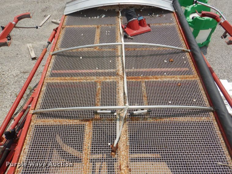 image for item KW9948 Case IH 810  dry fertilizer spreader bed