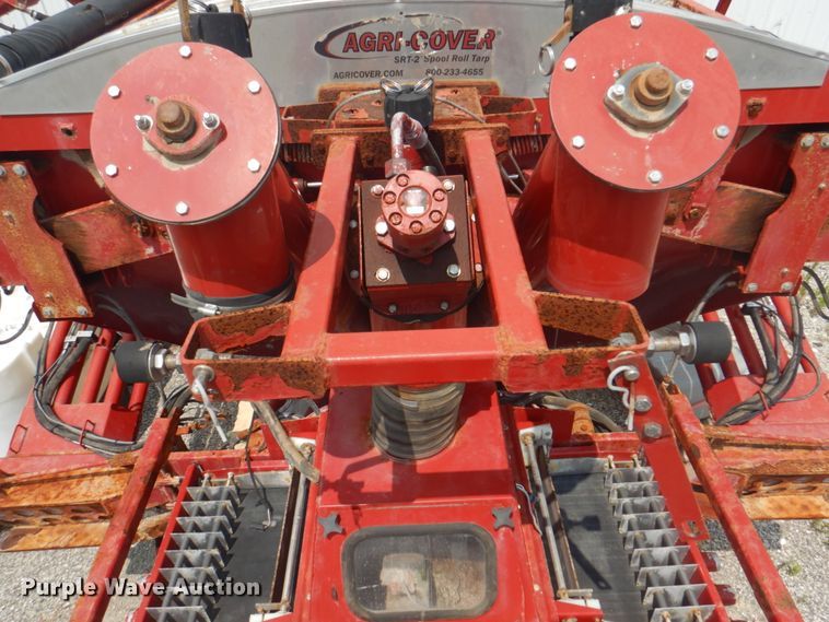 image for item KW9948 Case IH 810  dry fertilizer spreader bed