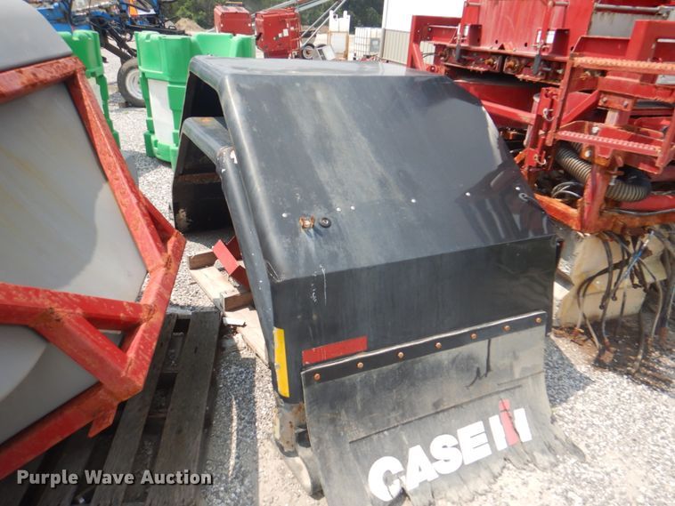 image for item KW9948 Case IH 810  dry fertilizer spreader bed