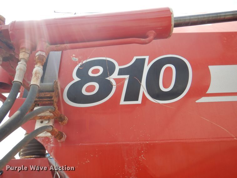 image for item KW9948 Case IH 810  dry fertilizer spreader bed