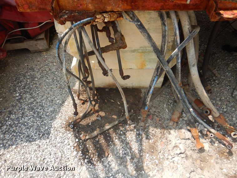 image for item KW9948 Case IH 810  dry fertilizer spreader bed