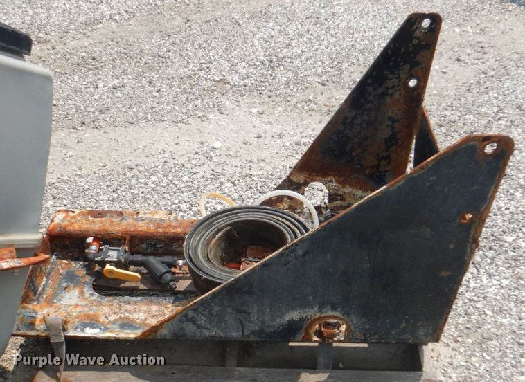 image for item KW9948 Case IH 810  dry fertilizer spreader bed