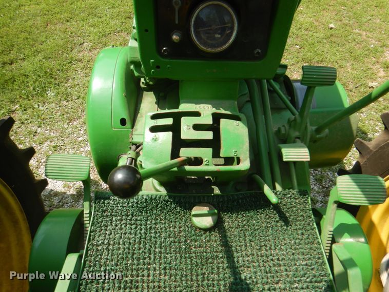 image for item KW9974 1958 John Deere 630  tractor
