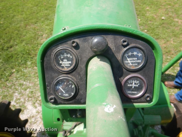 image for item KW9974 1958 John Deere 630  tractor
