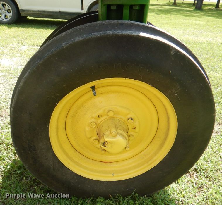 image for item KW9974 1958 John Deere 630  tractor