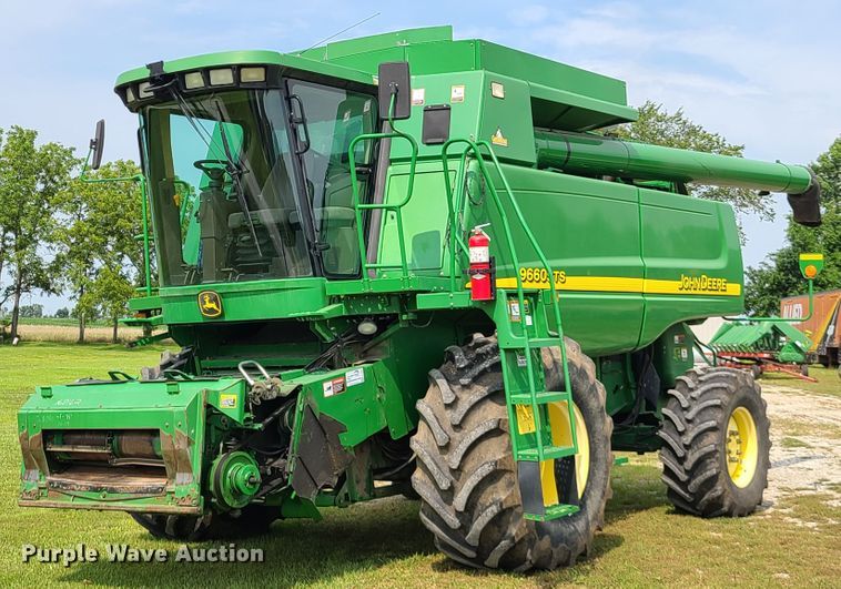 image for item L1297 2004 John Deere 9660 STS  RWA combine
