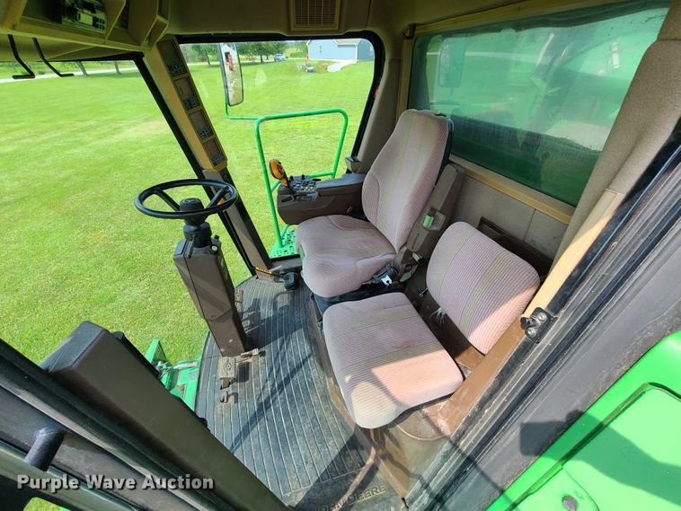 image for item L1297 2004 John Deere 9660 STS  RWA combine