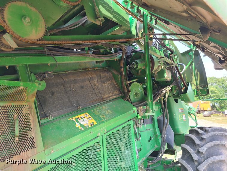 image for item L1297 2004 John Deere 9660 STS  RWA combine