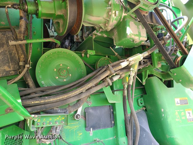 image for item L1297 2004 John Deere 9660 STS  RWA combine