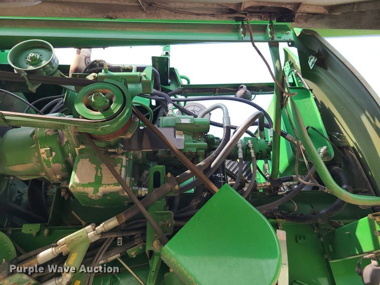 image for item L1297 2004 John Deere 9660 STS  RWA combine