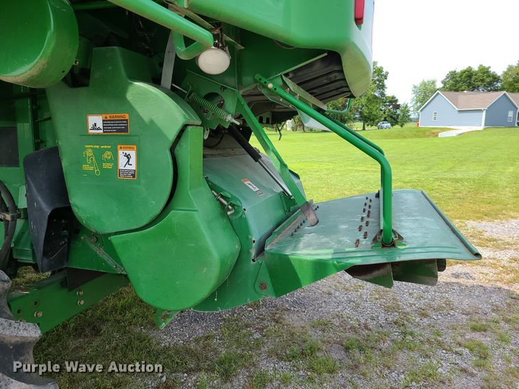 image for item L1297 2004 John Deere 9660 STS  RWA combine