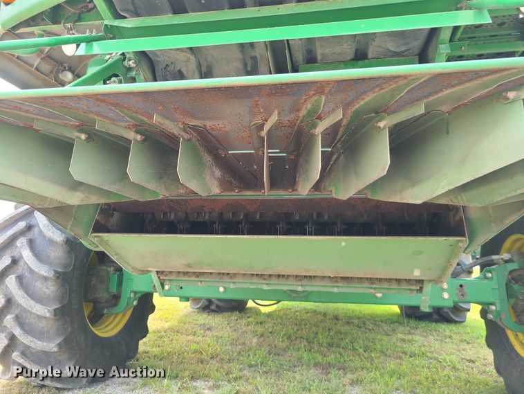 image for item L1297 2004 John Deere 9660 STS  RWA combine