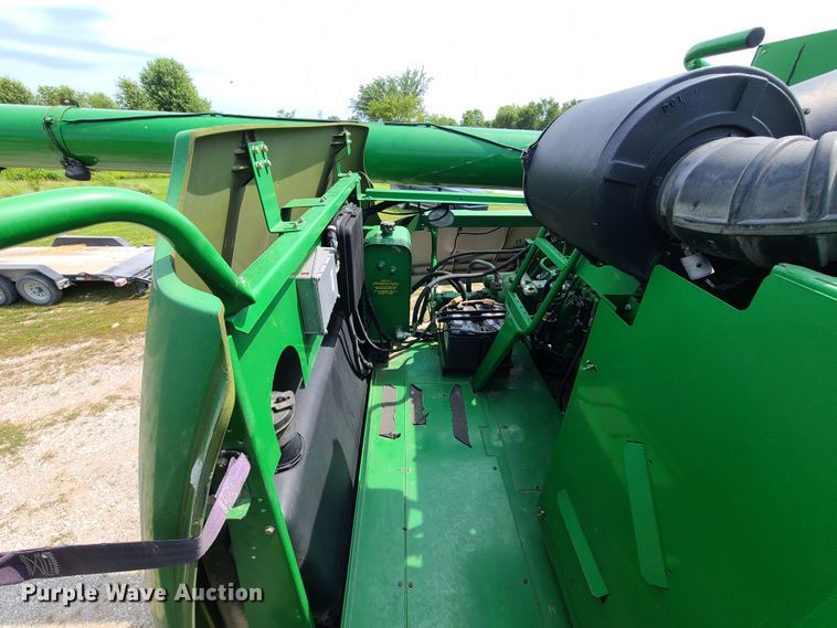 image for item L1297 2004 John Deere 9660 STS  RWA combine