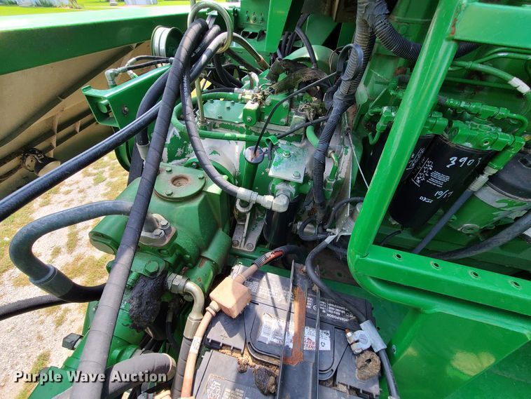 image for item L1297 2004 John Deere 9660 STS  RWA combine