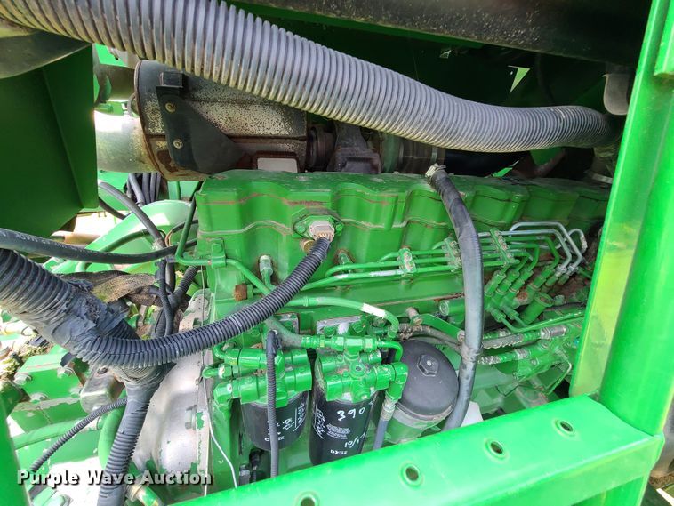 image for item L1297 2004 John Deere 9660 STS  RWA combine