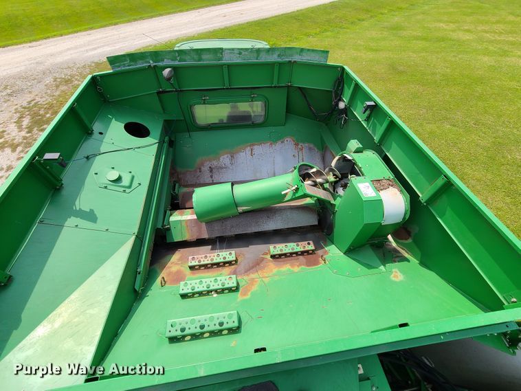 image for item L1297 2004 John Deere 9660 STS  RWA combine