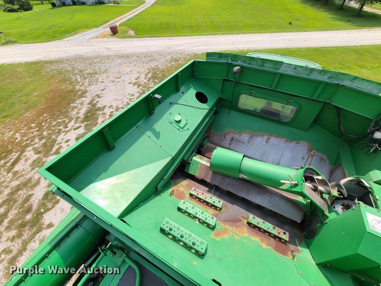 image for item L1297 2004 John Deere 9660 STS  RWA combine