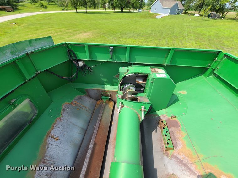 image for item L1297 2004 John Deere 9660 STS  RWA combine