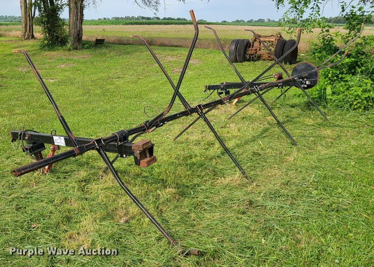 image for item L1303 21'W corn pickup reel