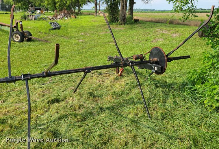 image for item L1303 21'W corn pickup reel