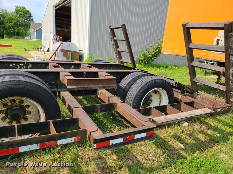 image for item L1305 1991 Bison  combine trailer