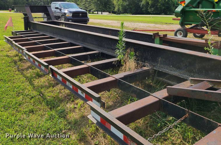 image for item L1305 1991 Bison  combine trailer