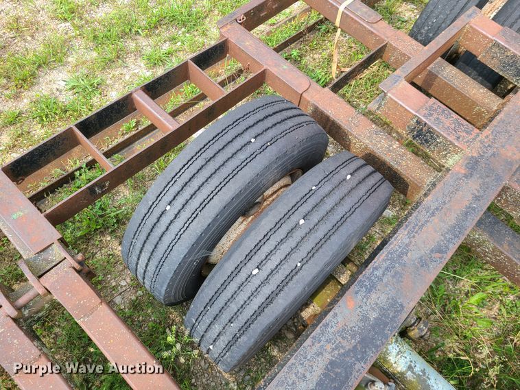 image for item L1305 1991 Bison  combine trailer