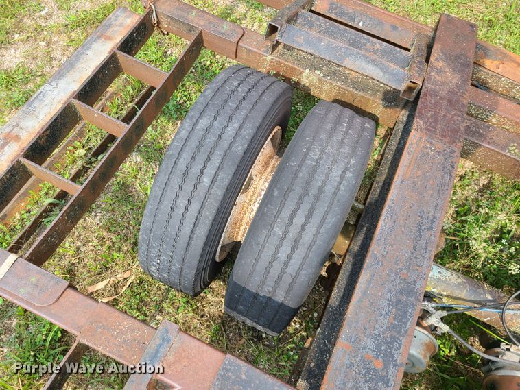 image for item L1305 1991 Bison  combine trailer