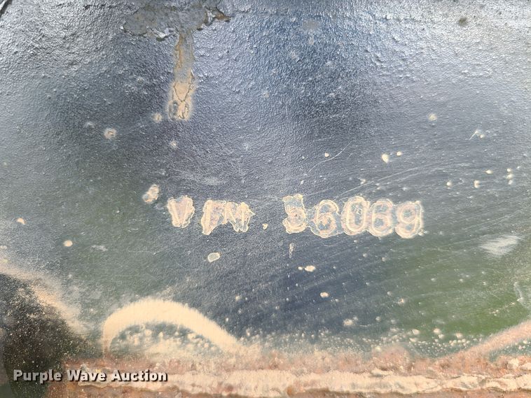 image for item L1305 1991 Bison  combine trailer